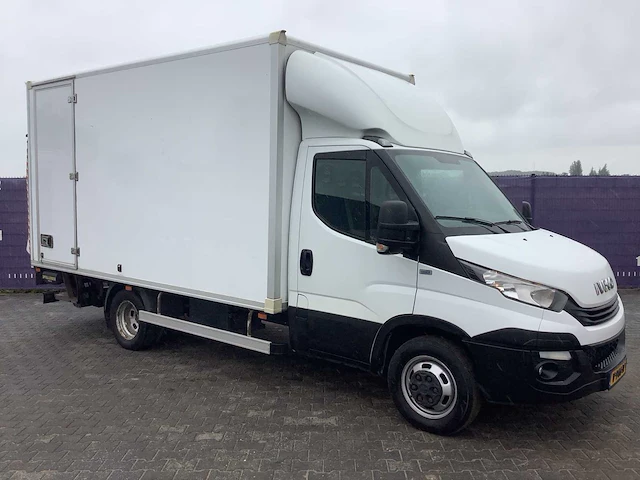 2018 - iveco - daily - 35c12 2.3 375 - bedrijfswagen - afbeelding 2 van  18
