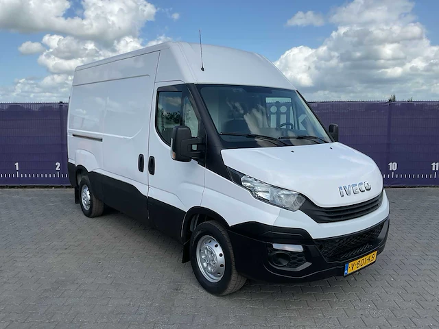 2018 - iveco - daily - 35s12v 2.3 352 l3h3 - bedrijfswagen - afbeelding 9 van  16