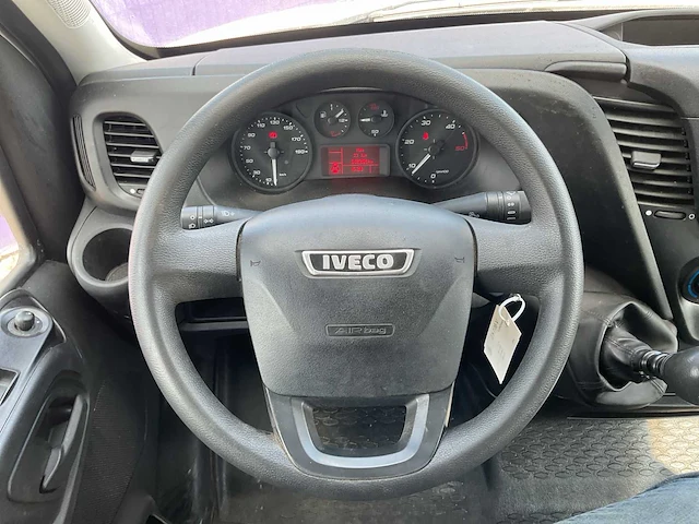2018 - iveco - daily - 35s12v 2.3 352 l3h3 - bedrijfswagen - afbeelding 10 van  16