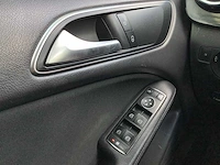 2018 - mercedes-benz - b-klasse - 220 d ambition - personenauto - afbeelding 5 van  14