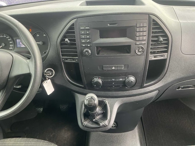 2018 - mercedes-benz - vito - 109 cdi func. lang - bedrijfswagen - afbeelding 9 van  14