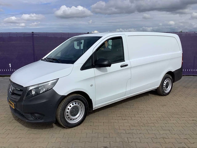 2018 - mercedes-benz - vito - 111 cdi func. lang - bedrijfswagen - afbeelding 1 van  24