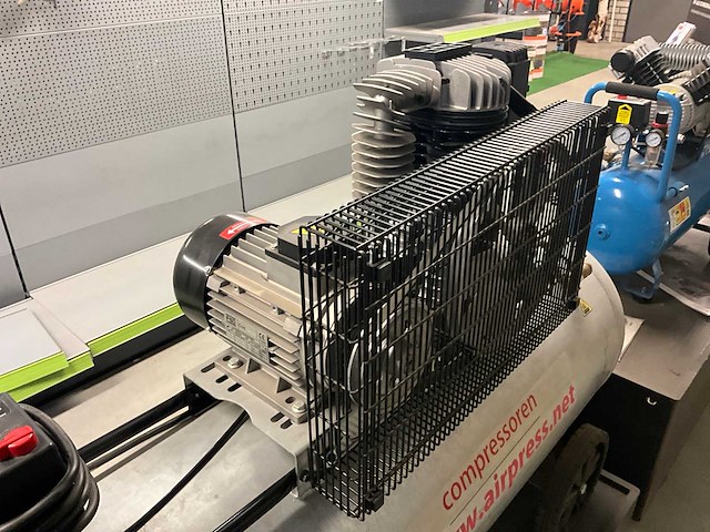 2018 airpress gk 600-200 luchtcompressor - afbeelding 8 van  10