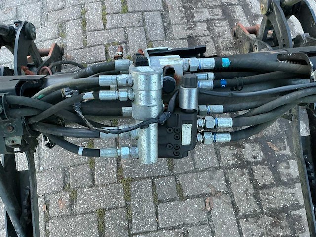 2018 alo quike q4m voorladers en accessoires - afbeelding 6 van  15