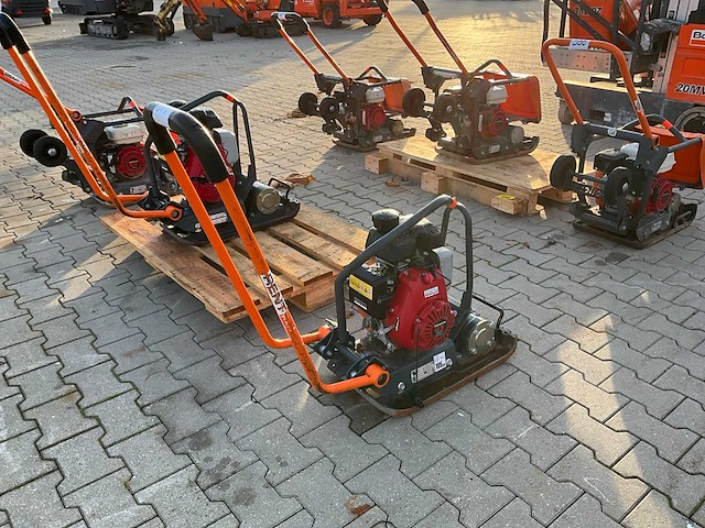 2018 altrad / belle lc3228 compacte trilplaat - afbeelding 3 van  7