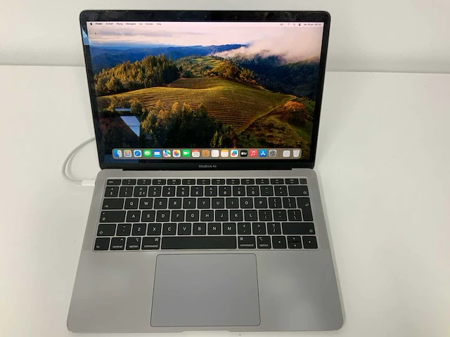 2018 apple 13-inch macbook air mre82n/a laptop - afbeelding 2 van  5