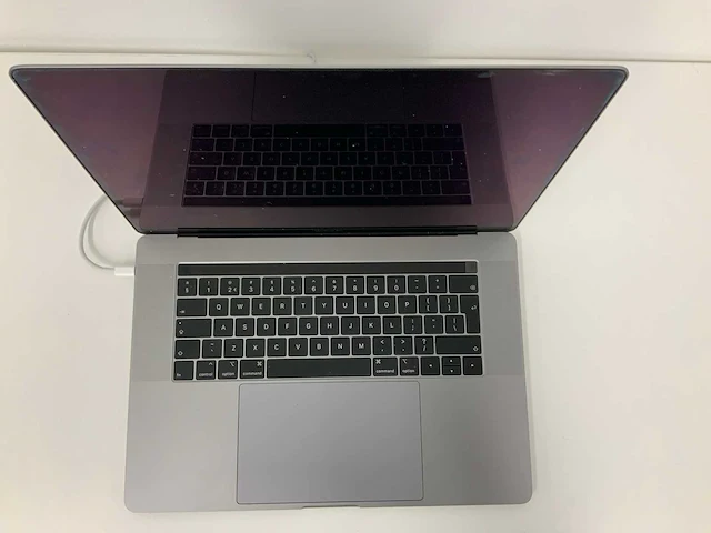 2018 apple 15-inch macbook pro mr932n/a laptop - afbeelding 2 van  4