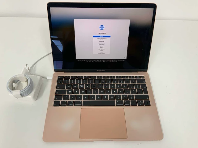 2018 apple a1932 13-inch macbook air mref2n/a laptop - afbeelding 2 van  5