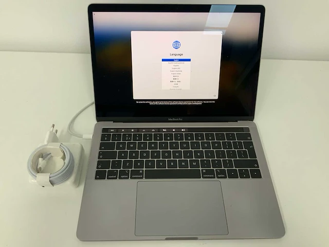 2018 apple a1989 13-inch macbook pro mr9q2n/a laptop - afbeelding 2 van  5