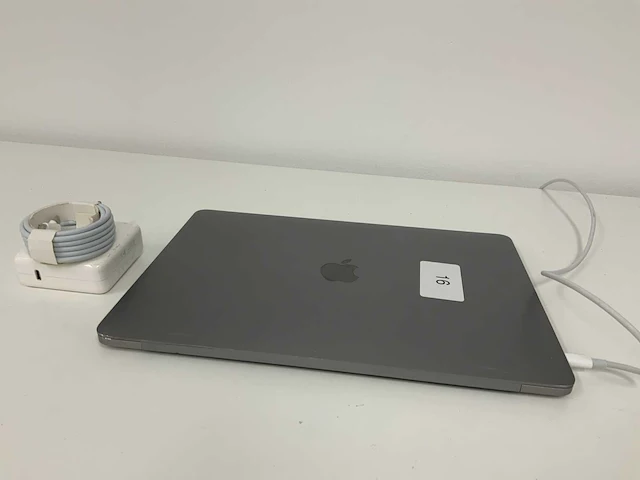 2018 apple a1989 13-inch macbook pro mr9q2n/a laptop - afbeelding 5 van  5