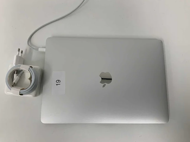 2018 apple a1989 13-inch macbook pro mr9v2n/a laptop - afbeelding 3 van  5