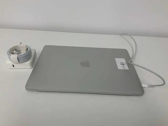 2018 apple a1989 13-inch macbook pro mr9v2n/a laptop - afbeelding 5 van  5