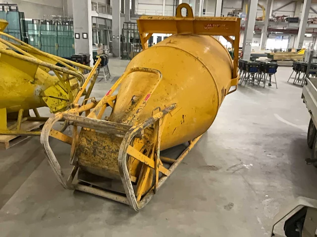 2018 beco kub3000lr-lk betonkubel - afbeelding 4 van  9