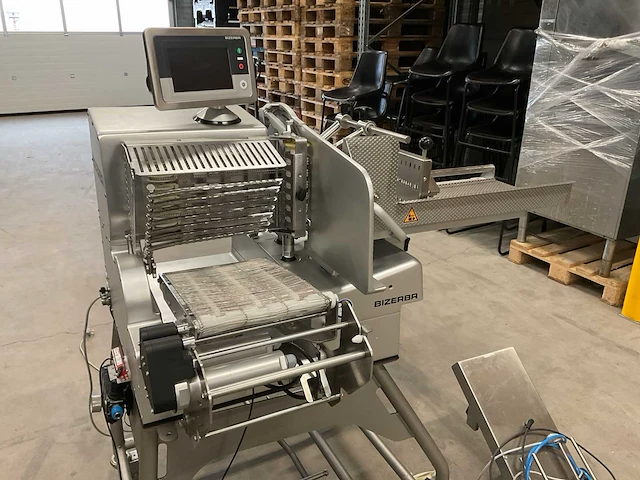 2018 bizerba vsi330 f tw volautomatische industriële snijmachine - afbeelding 8 van  15