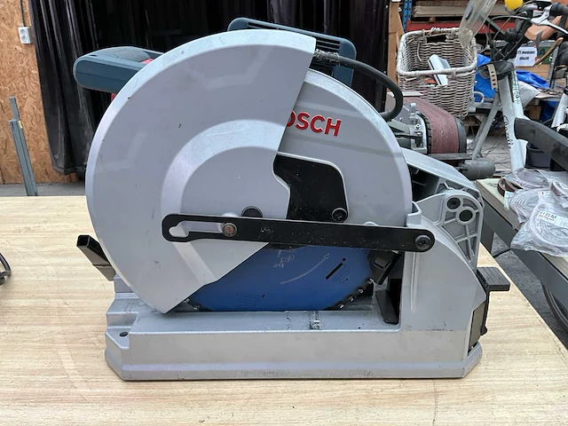 2018 bosch gcd 12jl metaalzaag - afbeelding 1 van  4