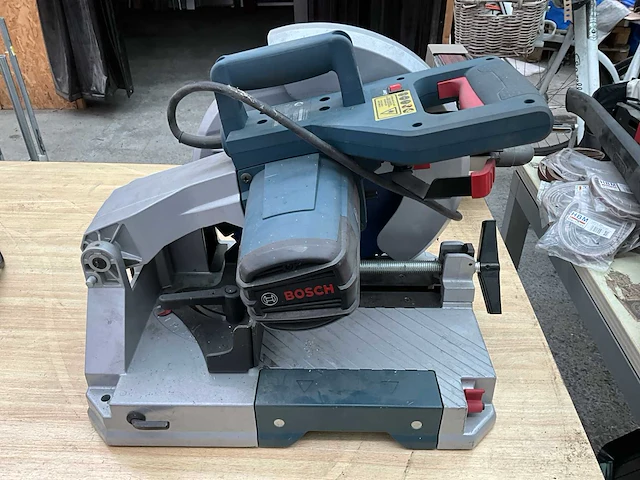 2018 bosch gcd 12jl metaalzaag - afbeelding 3 van  4