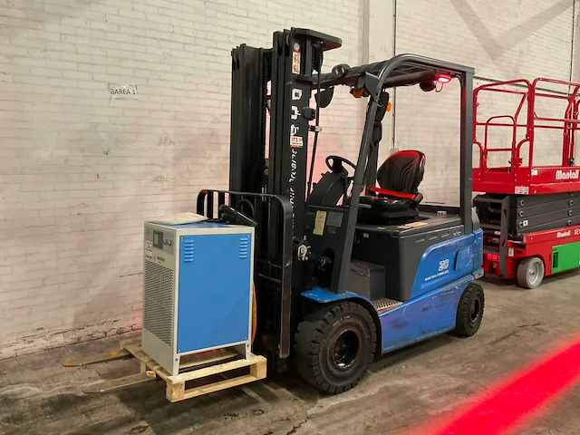2018 build your dreams ecb20b vorkheftruck - afbeelding 11 van  18