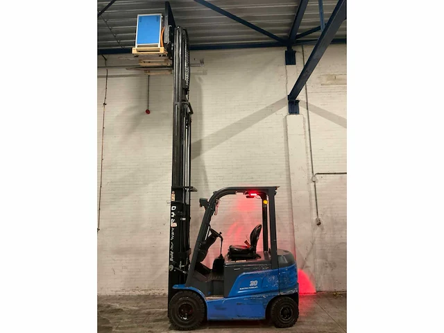 2018 build your dreams ecb20b vorkheftruck - afbeelding 14 van  18