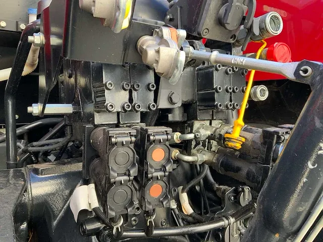 2018 case ih optum 300 afs vierwielaangedreven landbouwtractor - afbeelding 30 van  61