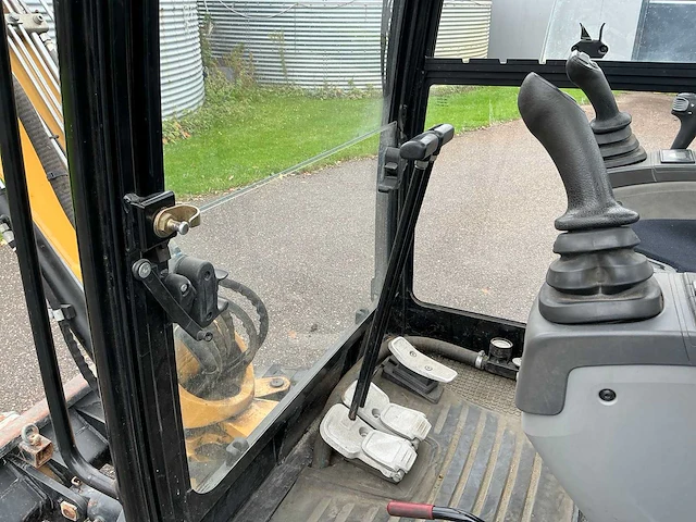 2018 caterpillar 302.4d minigraafmachine - afbeelding 21 van  41