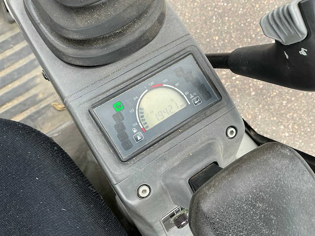 2018 caterpillar 302.4d minigraafmachine - afbeelding 22 van  41