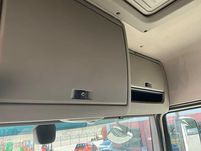 2018 daf xf 480 vrachtwagen met wielton nw 3 trailer - afbeelding 30 van  63