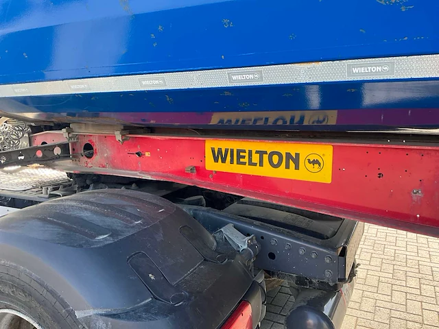 2018 daf xf 480 vrachtwagen met wielton nw 3 trailer - afbeelding 41 van  63