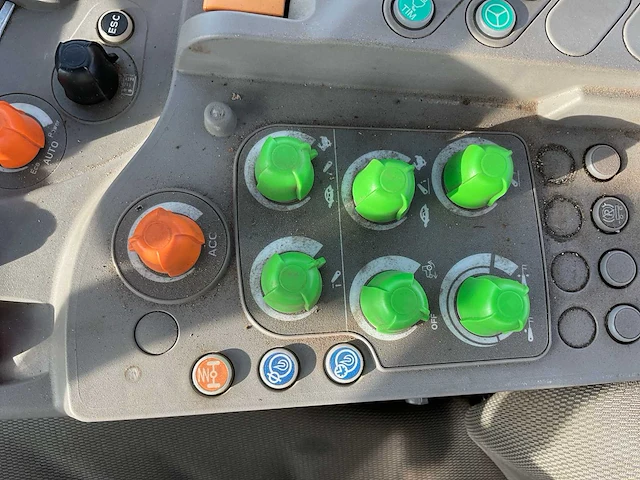 2018 deutz-fahr 6185 ttv vierwielaangedreven landbouwtractor - afbeelding 32 van  51