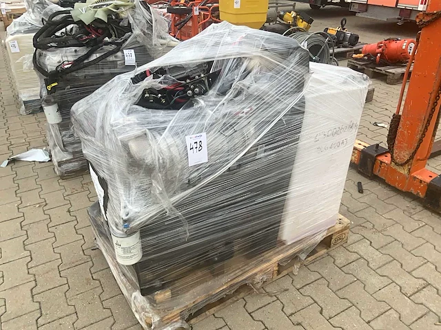 2018 deutz td2.9l4 dieselmotor - afbeelding 1 van  4