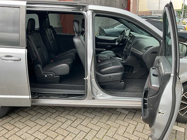 2018 dodge mpv mini van - afbeelding 2 van  36