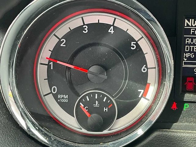 2018 dodge mpv mini van - afbeelding 15 van  36