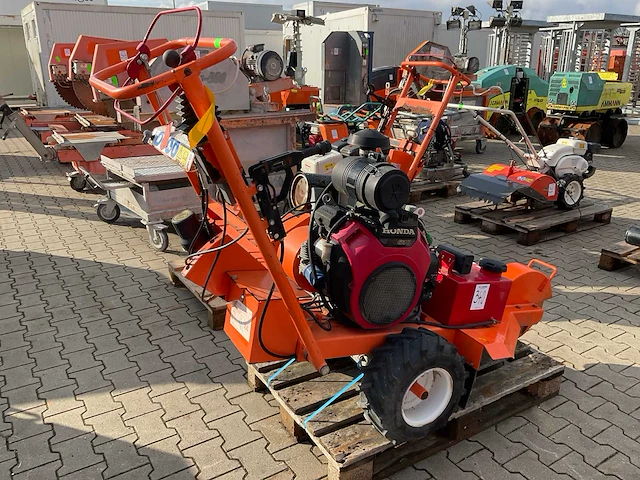 2018 dosko 691sp-20 he boomstronkhakselaar - afbeelding 9 van  15