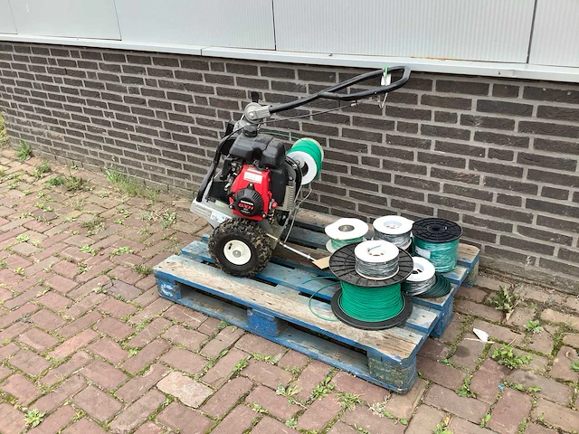 2018 draadlegmachine - afbeelding 1 van  6