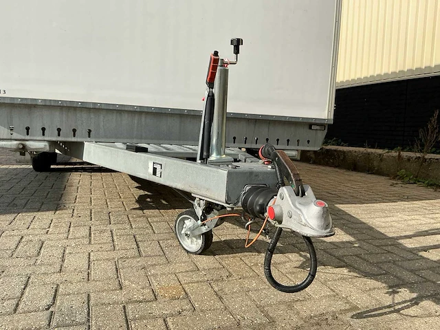 2018 easywagen 660 douchewagen met 3 doucheruimtes - afbeelding 2 van  62