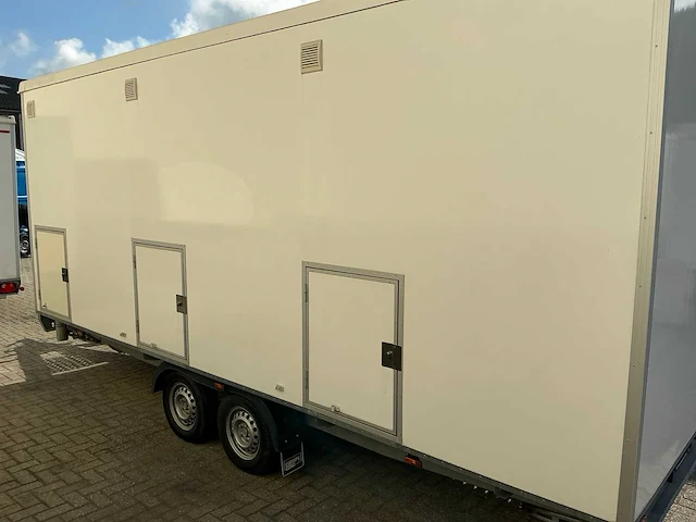 2018 easywagen 660 douchewagen met 3 doucheruimtes - afbeelding 60 van  62
