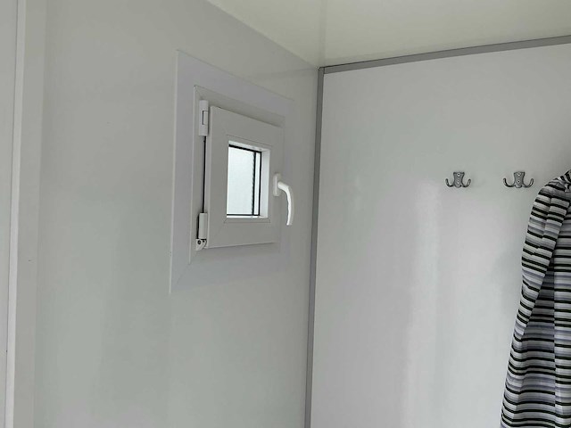 2018 easywagen 660 douchewagen met 3 doucheruimtes - afbeelding 26 van  62