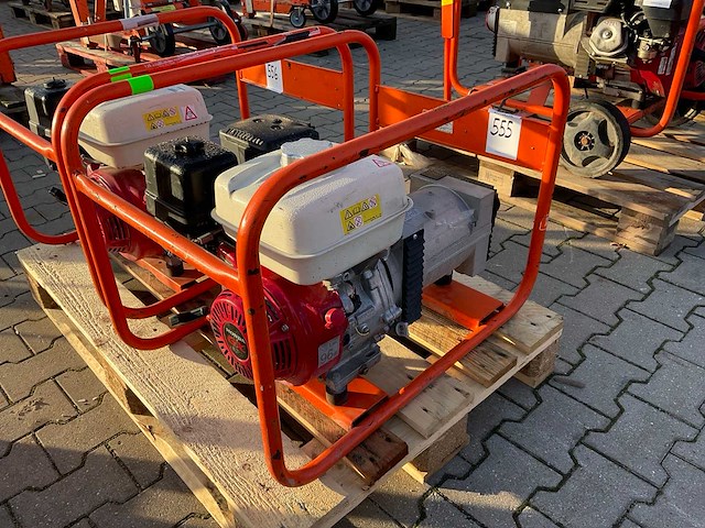 2018 europower ep4100 stroom aggregaat - afbeelding 1 van  7