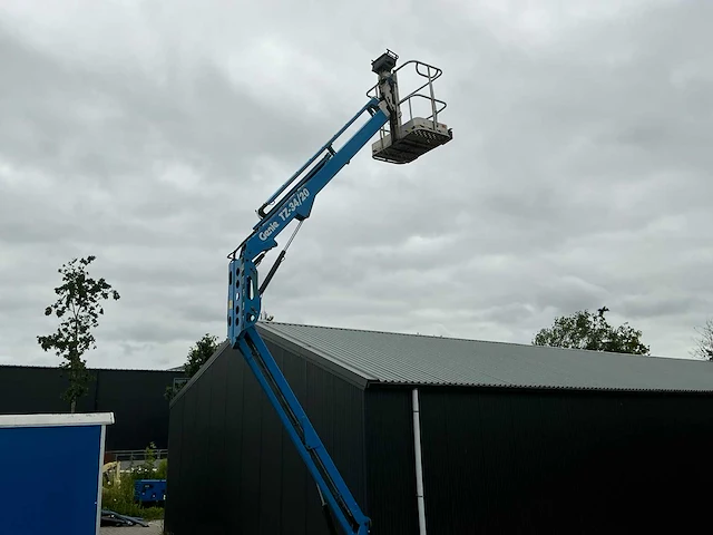 2018 genie tz34/20 (261 h.) knik-telescoophoogwerker op aanhangwagen - afbeelding 22 van  40