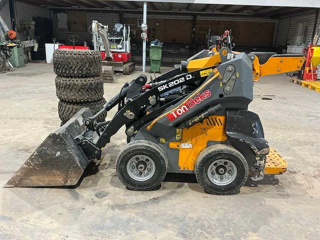 2018 giant sk202d skidsteer - afbeelding 11 van  18