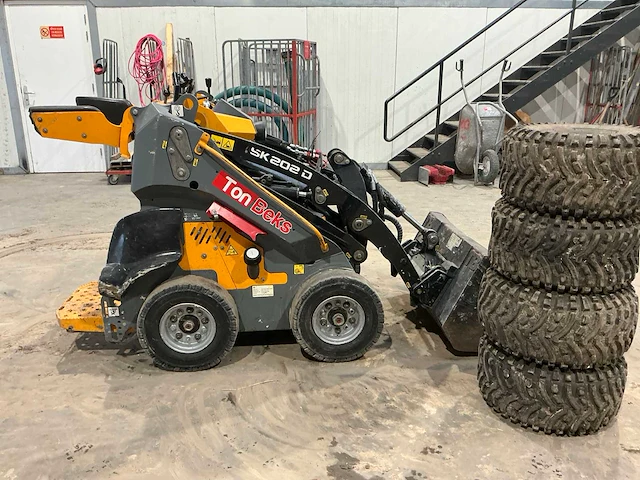 2018 giant sk202d skidsteer - afbeelding 15 van  18