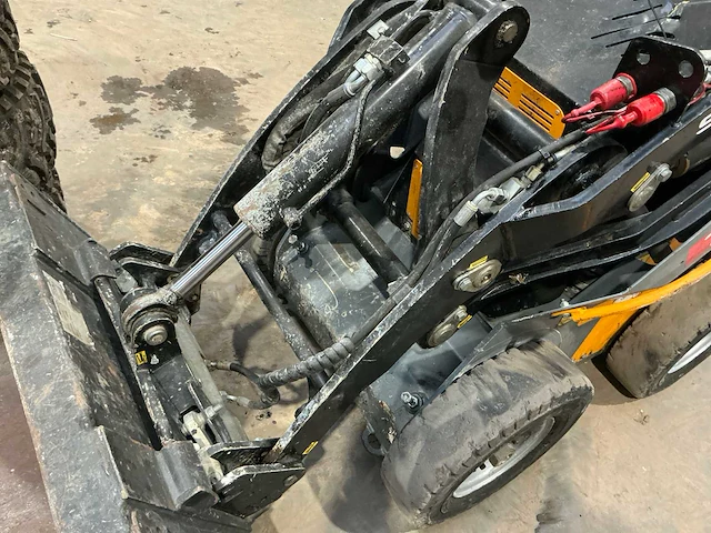 2018 giant sk202d skidsteer - afbeelding 18 van  18