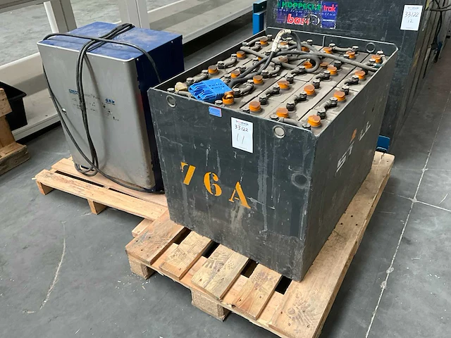 2018 gnb 05 epzs acculader met accu - afbeelding 1 van  8