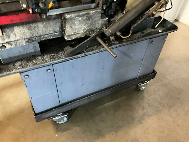 2018 hbm 712 metalen horizontale bandzaagmachine - afbeelding 11 van  11