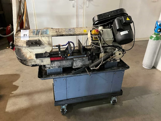 2018 hbm 712 metalen horizontale bandzaagmachine - afbeelding 1 van  11
