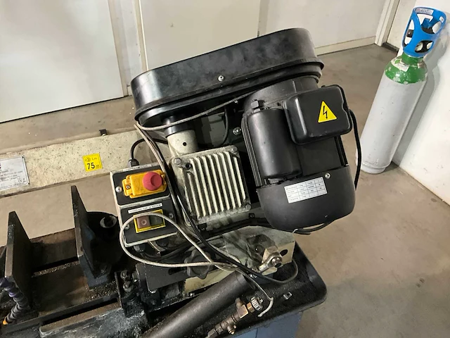 2018 hbm 712 metalen horizontale bandzaagmachine - afbeelding 6 van  11