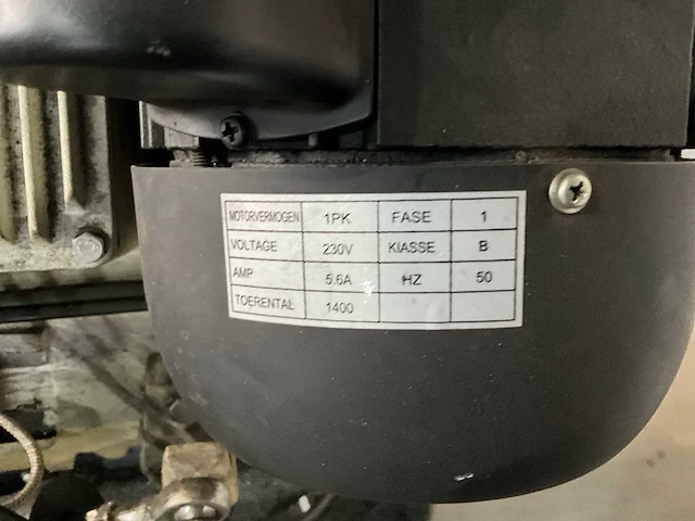 2018 hbm 712 metalen horizontale bandzaagmachine - afbeelding 9 van  11