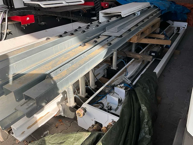 2018 homag sawteq b-300 profiline horizontale opdeelzaag - afbeelding 5 van  17
