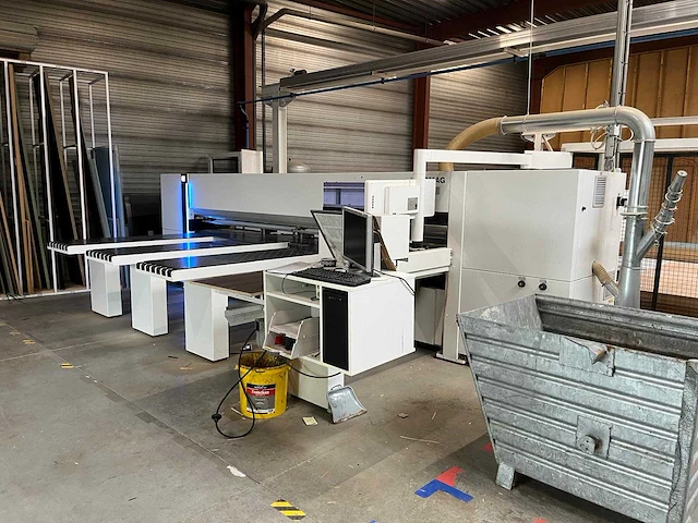 2018 homag sawteq b-300 profiline horizontale opdeelzaag - afbeelding 1 van  17