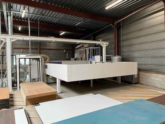2018 homag sawteq b-300 profiline horizontale opdeelzaag - afbeelding 10 van  17