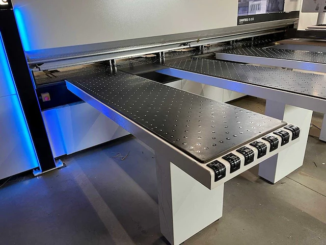 2018 homag sawteq b-300 profiline horizontale opdeelzaag - afbeelding 15 van  17